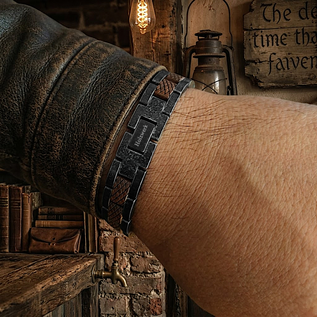 Holzwerk ARENDSEE anthrazit-braunes  Holz Armband aus Walnussholz und Edelstahl, am Handgelenk getragen
