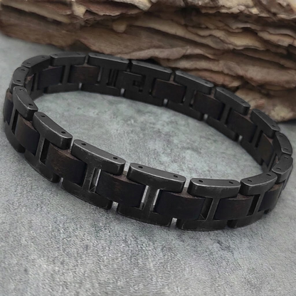 Holzwerk BALZSEE schwarz-braunes  Holz Armband aus Ebonyholz und Edelstahl, Lifestyle Foto der Rückseite