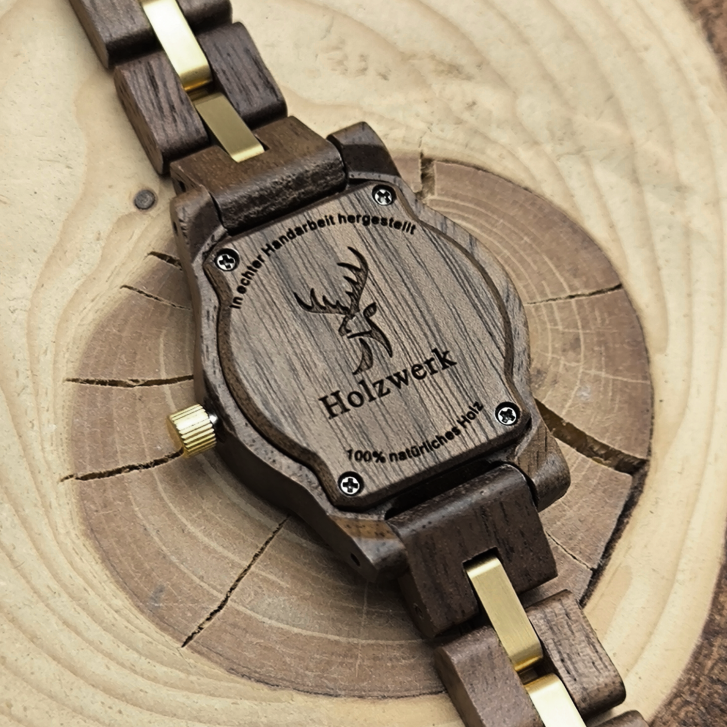 Holzwerk ELLINGEN Damen Armbanduhr aus Walnussholz mit blau-goldenem Zifferblatt,  Detailaufnahme der Rückseite des Gehäuses