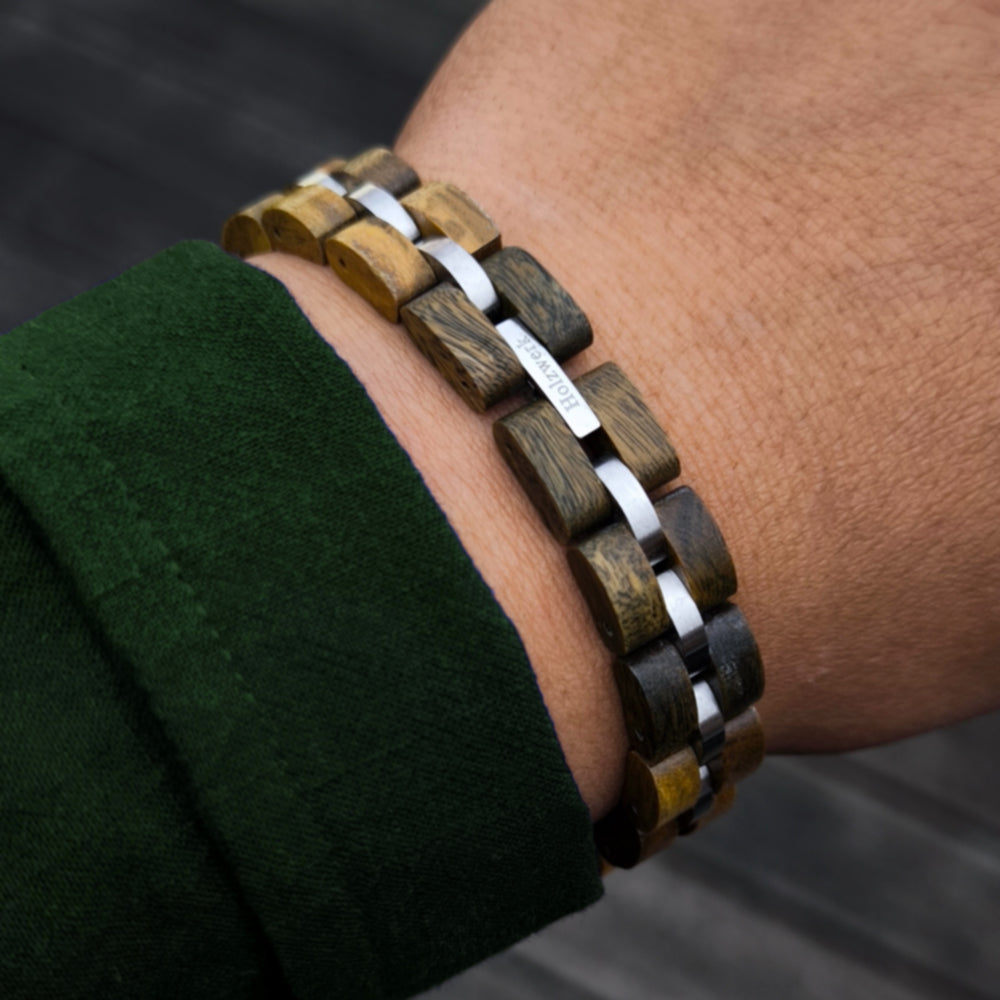 Holzwerk Hanfsee grünlich-silbernes Armband aus Olivenholz und Edelstahl mit Gliederkonstruktion am Handgelenk