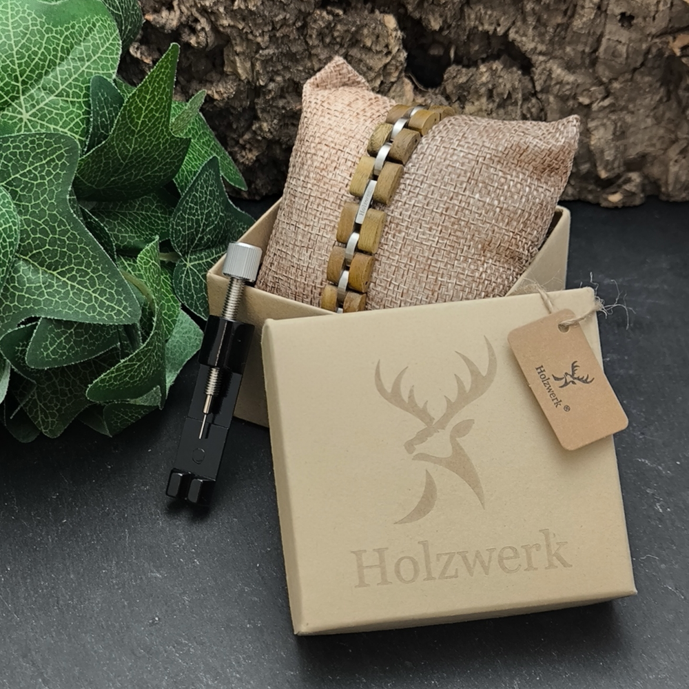 Holzwerk Hanfsee grünlich-silbernes Armband aus Olivenholz und Edelstahl mit Gliederkonstruktion in Holzwerk Verpackung