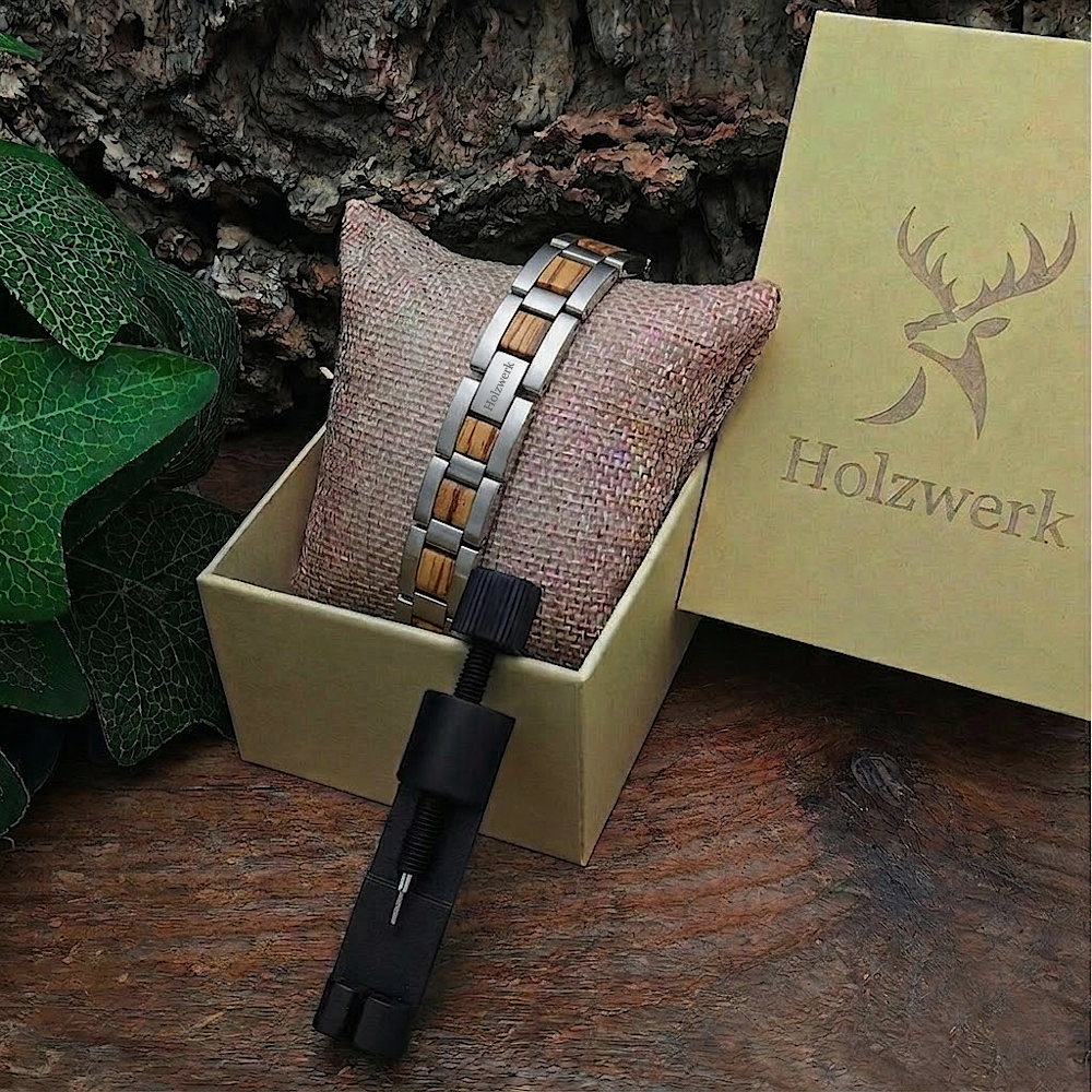 Holzwerk IDASEE Damen und Herren Holz & Edelstahl Armband aus Zebraholz  in silber und braun in Holzwerk Uhrenbox