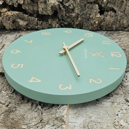 Holzwerk LIMBURG 25 cm moderne Holz-Funk Wanduhr in mintgrün aus Vollholz mit Metallzeigern, Seitenansicht rechts