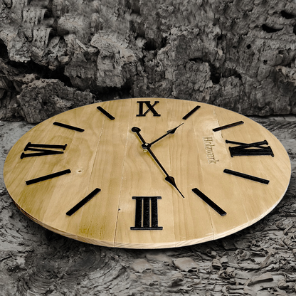 Holzwerk MERZIG 60 cm vintage Holz-Quarz Wanduhr mit römischen Ziffern und Seitenansicht rechts
