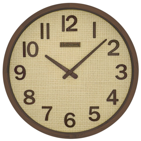 Holzwerk PENZBERG 30 cm Quarz-Wanduhr mit Rattan-Design, beigem Zifferblatt und braunen Zeigern, Frontanansicht