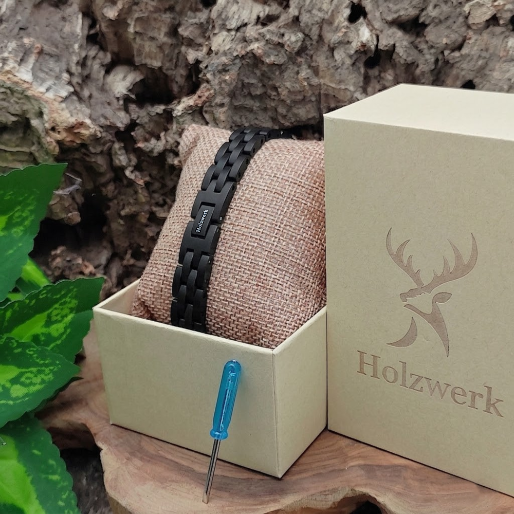 Holzwerk RIEGSEE Damen und Herren Holz & Edelstahl Armband aus Ebonyholz  in schwarz in Holzwerk Uhrenbox mit Armbandkürzer