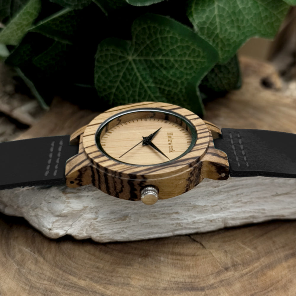 Holzwerk SINA BLACK Damenuhr aus Holz mit beigem Zifferblatt, schwarzem Lederarmband und Quarzwerk, Seitenansicht rechts