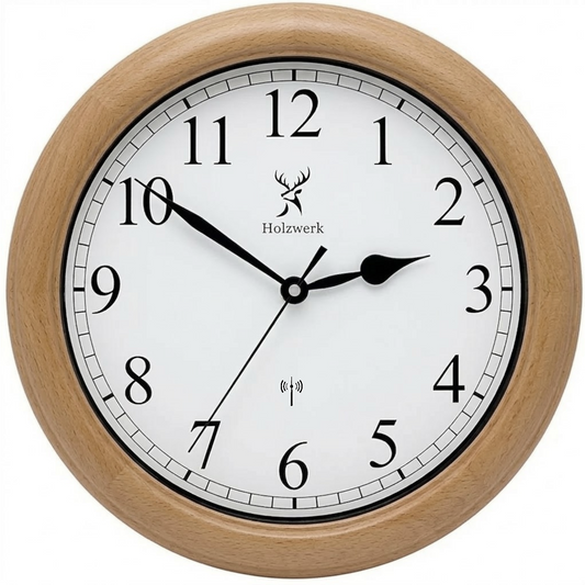 Holzwerk SONNEBERG (FUNK) 35 cm moderne Holz-Funk Wanduhr in Beige und Weiss aus Vollholz mit Metallzeigern als Frontansicht