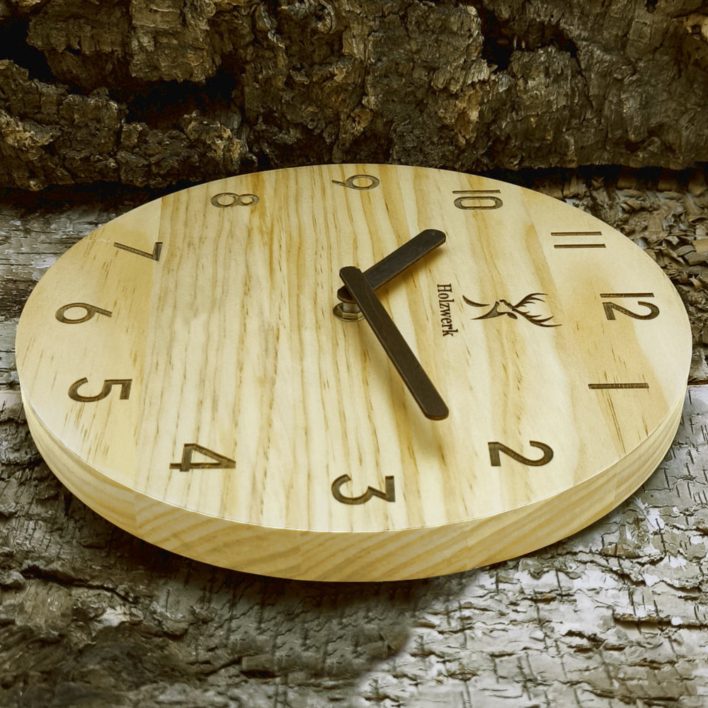 Holzwerk WEILBURG Designer Holz Wanduhr ohne Tick-Geräusche, Moderne Loft Stil Quarz Wand Uhr, 25 cm Durchmesser, beige, braun, rechts liegend